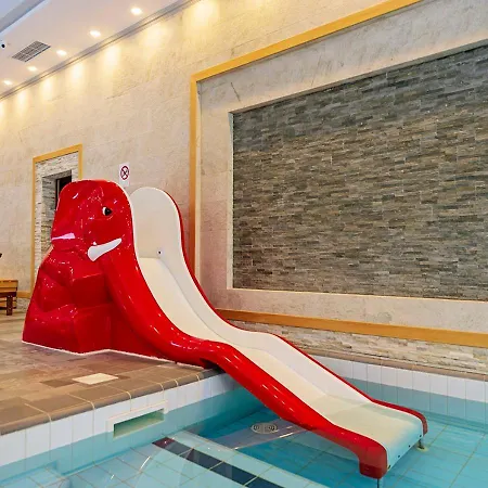 7 Pools Boutique 3* בנסקו