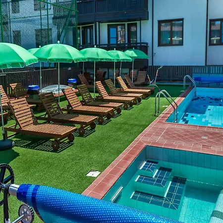 公寓式酒店 7 Pools Boutique 3*