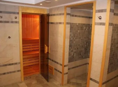 7 Pools Boutique 班斯科