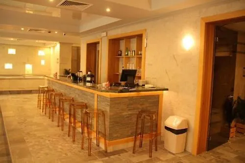 7 Pools Boutique アパートホテル